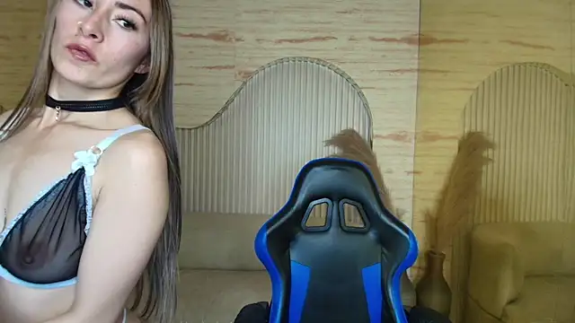 Snapshot of katalina_r_ chatting on 21, 5, 2026 katalina r online show from 21, 5, 2026