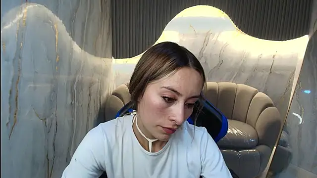 katalina r  online show from 24, 2, 2026