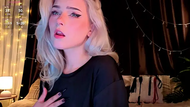 ShyniAlice online show from 5, 6, 2026