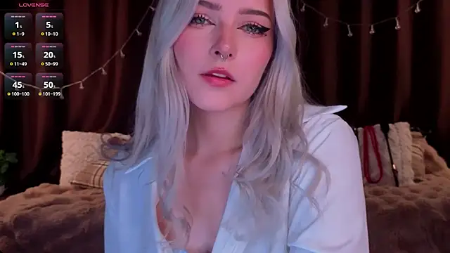 ShyniAlice online show from 31, 3, 2026