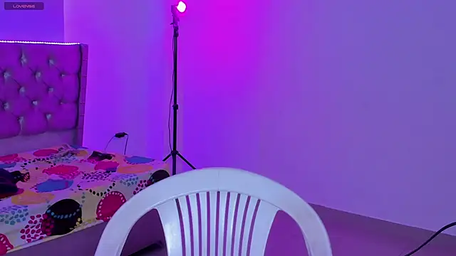 kitty violet11 online show from 15, 2, 2026