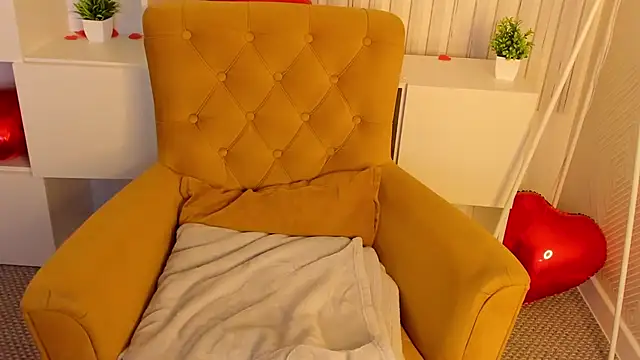 Casandra Joness online show from 21, 4, 2026