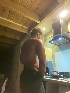 Axel black10 online show from 14, 4, 2026