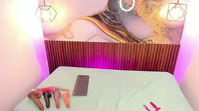 ReneePaz online show from 21, 4, 2026