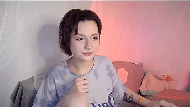 UwuJudy Osas online show from 4, 3, 2026