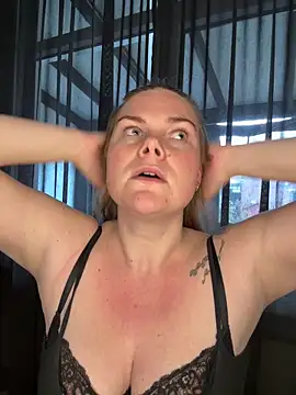 SexyBlondJoanna online show from 13, 2, 2026