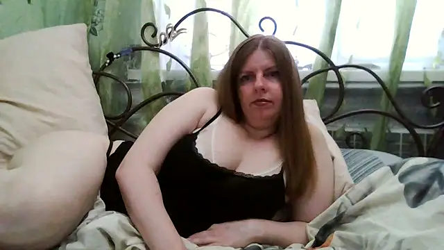 Snapshot of DarkRose0104 chatting on 31, 5, 2026 DarkRose0104 online show from 31, 5, 2026