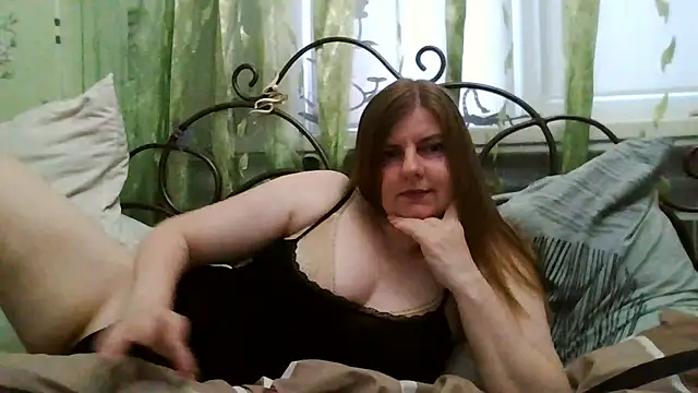 Snapshot of DarkRose0104 chatting on 21, 7, 2026 DarkRose0104 online show from 21, 7, 2026