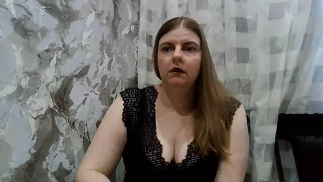 Snapshot of DarkRose0104 chatting on 19, 6, 2026 DarkRose0104 online show from 19, 6, 2026