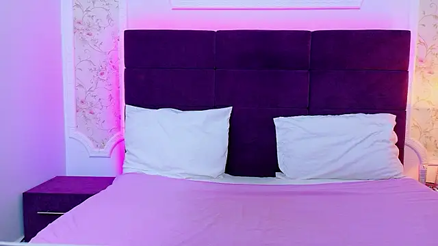 EvelinHill online show from 6, 2, 2026