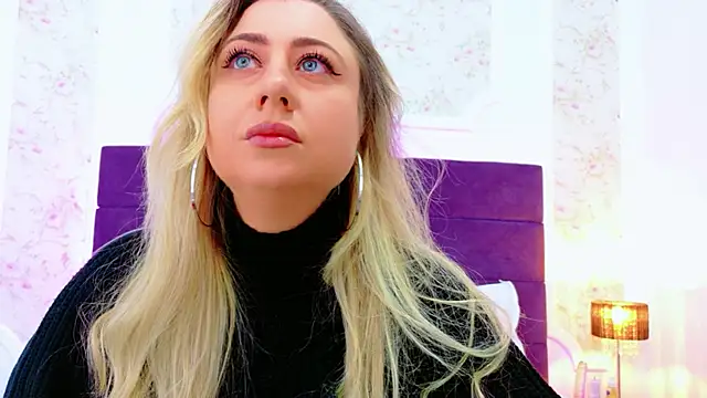 EvelinHill online show from 10, 2, 2026