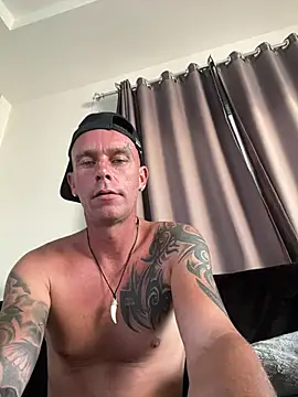 sexytony82 online show from 11, 3, 2026