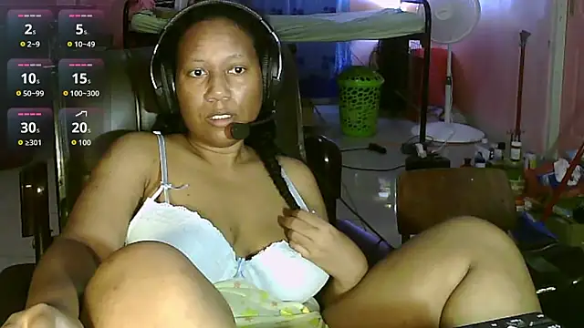 Snapshot of Eirondra_valeen chatting on 20, 5, 2026 Eirondra valeen online show from 20, 5, 2026