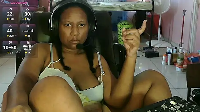 Snapshot of Eirondra_valeen chatting on 16, 5, 2026 Eirondra valeen online show from 16, 5, 2026