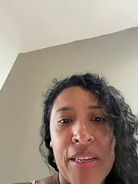 Laura Miller1 online show from 21, 4, 2026