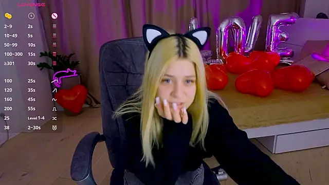 ApheliaStar online show from 6, 2, 2026