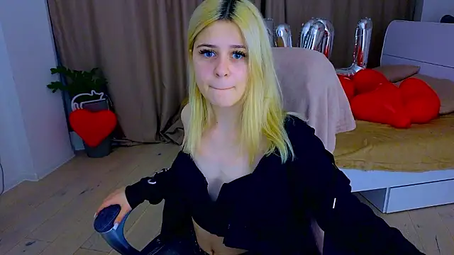 ApheliaStar online show from 8, 2, 2026