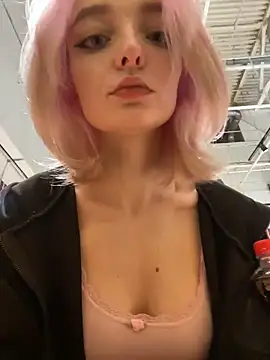 aka Blonde online show from 18, 2, 2026