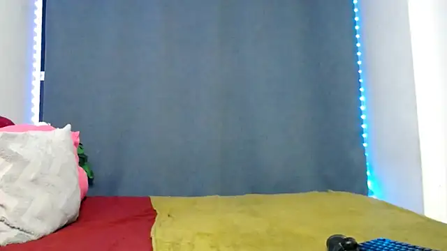 FifiBae1 online show from 13, 4, 2026