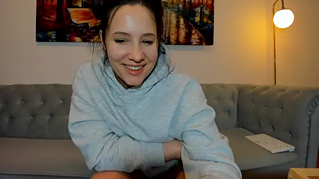 Snapshot of Angell-Sky chatting on 9, 5, 2026 Angell-Sky online show from 9, 5, 2026