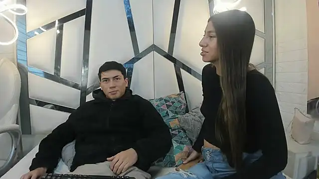 ScarlettAndLucas online show from 23, 2, 2026