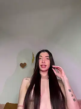 GiannaMagari online show from 25, 2, 2026