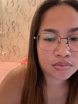Snapshot of Ponthip chatting on 17, 6, 2026 Ponthip online show from 17, 6, 2026