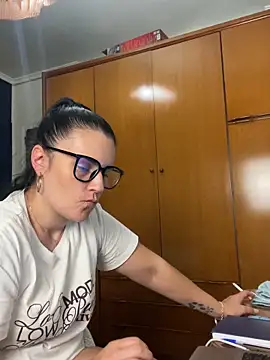Snapshot of Alice_Dan chatting on 2, 6, 2026 Alice Dan online show from 2, 6, 2026