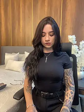  Charlotte Rose online show from 5, 3, 2026