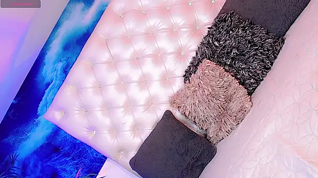 babyAnthonella online show from 5, 2, 2026