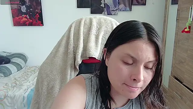 Snapshot of yessica_gomez01 chatting on 31, 5, 2026 yessica gomez01 online show from 31, 5, 2026