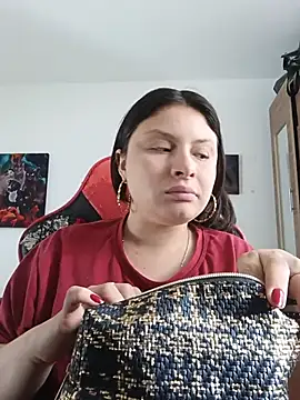 Snapshot of yessica_gomez01 chatting on 23, 5, 2026 yessica gomez01 online show from 23, 5, 2026