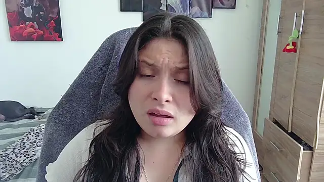 Snapshot of yessica_gomez01 chatting on 23, 4, 2026 yessica gomez01 online show from 23, 4, 2026