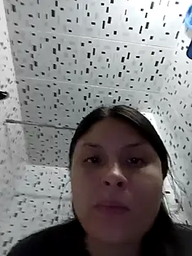 Snapshot of yessica_gomez01 chatting on 27, 4, 2026 yessica gomez01 online show from 27, 4, 2026