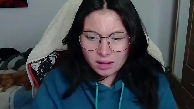 Snapshot of yessica_gomez01 chatting on 19, 5, 2026 yessica gomez01 online show from 19, 5, 2026