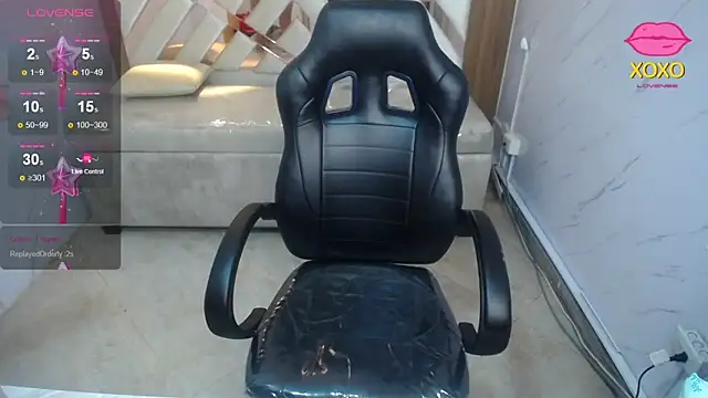 Clhoe b online show from 10, 4, 2026