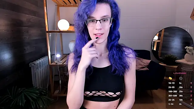 AuraLaunni online show from 21, 6, 2026