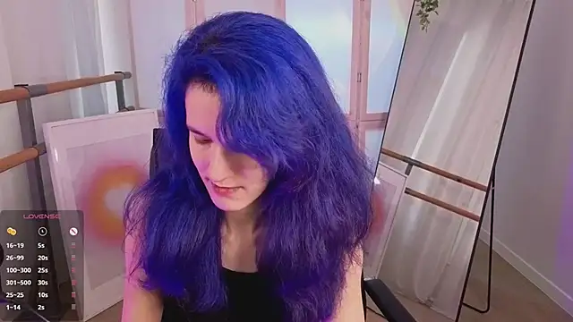 AuraLaunni online show from 10, 6, 2026