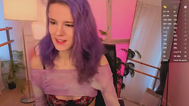 AuraLaunni online show from 15, 2, 2026