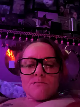 DisireAfterDark online show from 5, 2, 2026