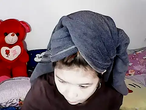 xxhotamizinggirl online show from 23, 3, 2026