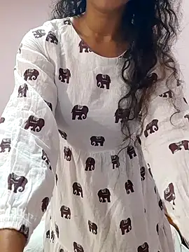 cutehotwife online show from 27, 3, 2026