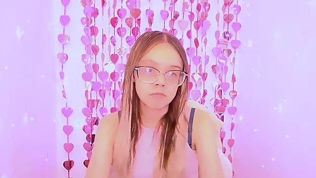 LolliStrawberry online show from 20, 3, 2026