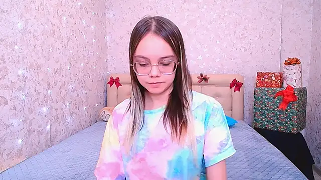 LolliStrawberry online show from 11, 1, 2026