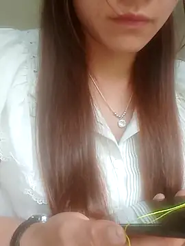 jjennyyy online show from 10, 4, 2026