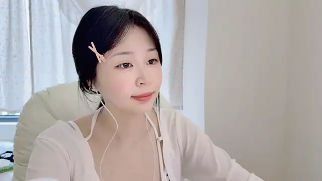 Snapshot of Onefiona chatting on 18, 7, 2026 Onefiona online show from 18, 7, 2026