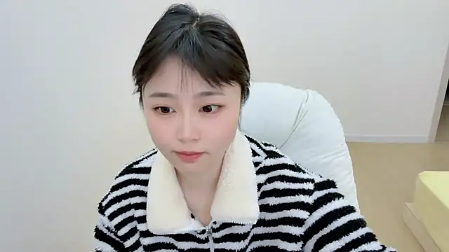 Snapshot of Onefiona chatting on 15, 4, 2026 Onefiona online show from 15, 4, 2026