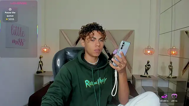 Anyelo Twink online show from 14, 4, 2026