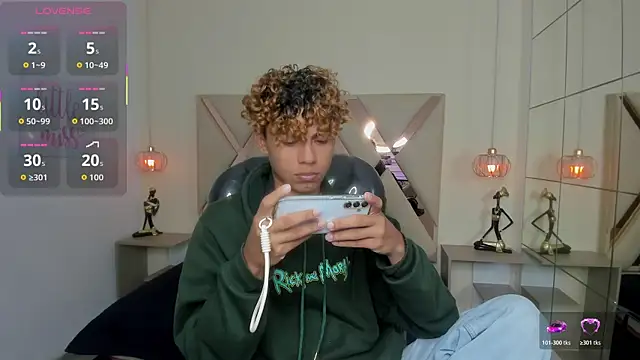 Anyelo Twink online show from 9, 4, 2026