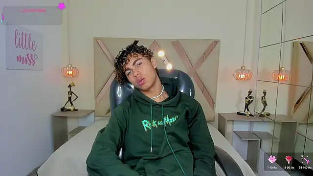 Anyelo Twink online show from 19, 6, 2026